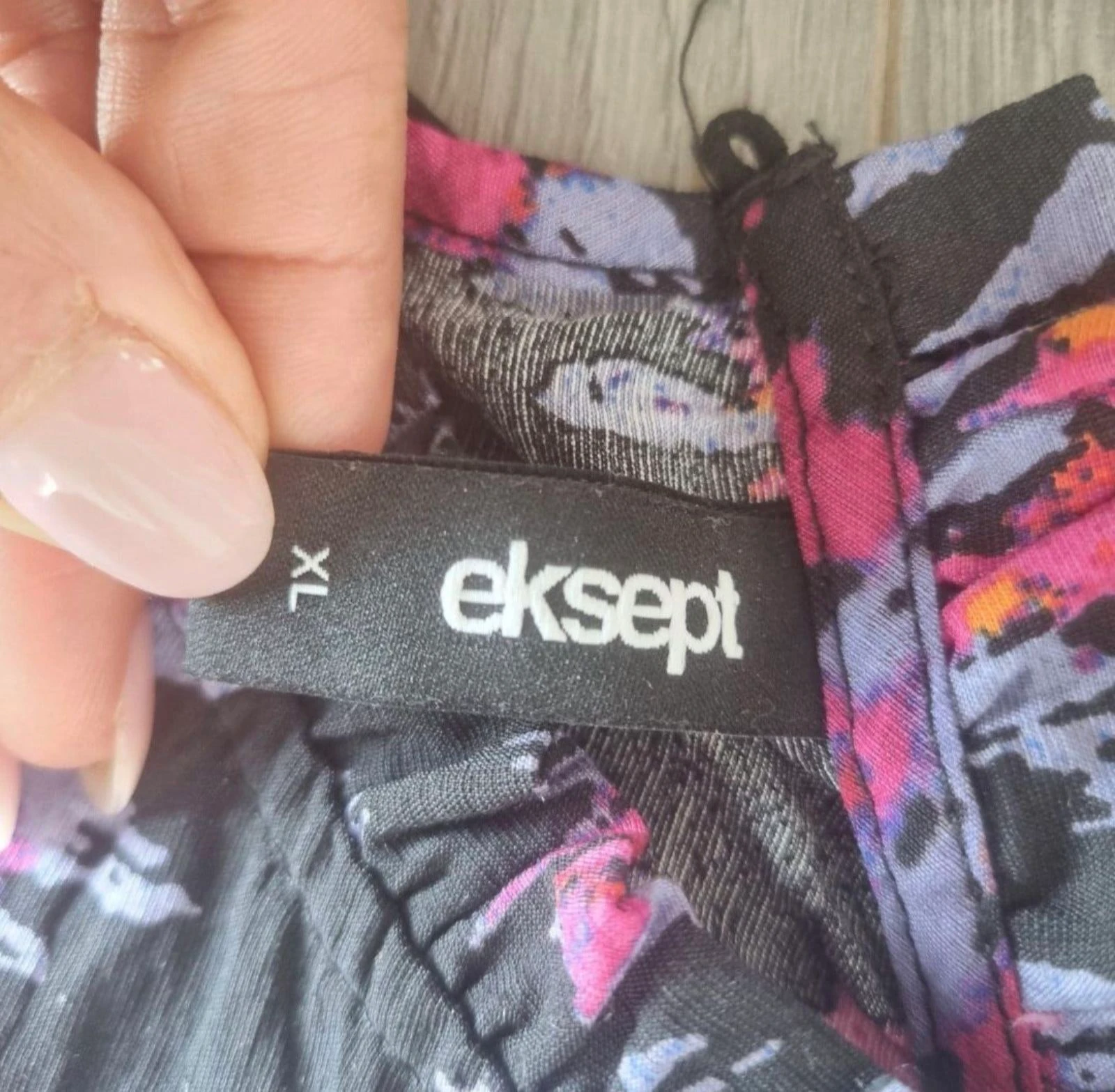 Eksept (Shoeby) top / blusa rosa morado estampado negro – Manga abullonada – XL – photo 5